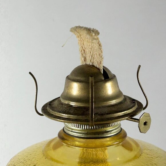 VINTAGE  VINTAGE “EAGLE” NEW 11 IN. AMBER TEXTURED GLASS OIL LAMP